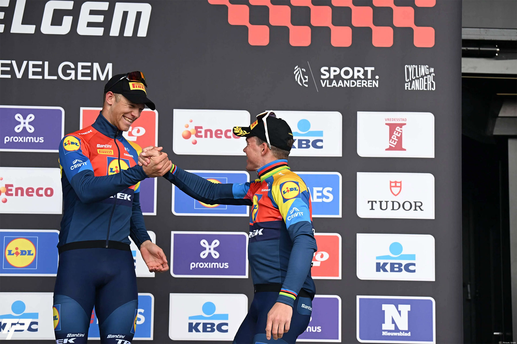 Gent–Wevelgem 2025: total dominance on the cobblestones